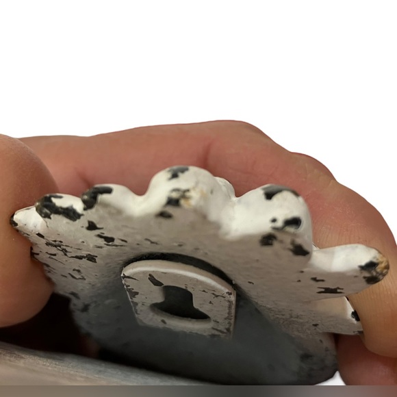 Pineapple Cast Iron Wall Hook NOS Painted Rustic White 6" x 2" Simple Imprints - Picture 4 of 4